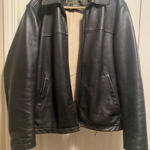 Eddie Bauer Men’s Leather Jacket (L) circa ‘05